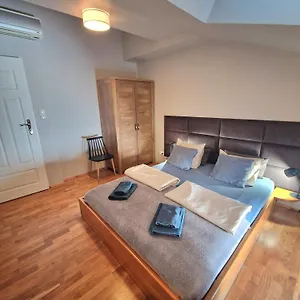 Zulu Old Town Apartment